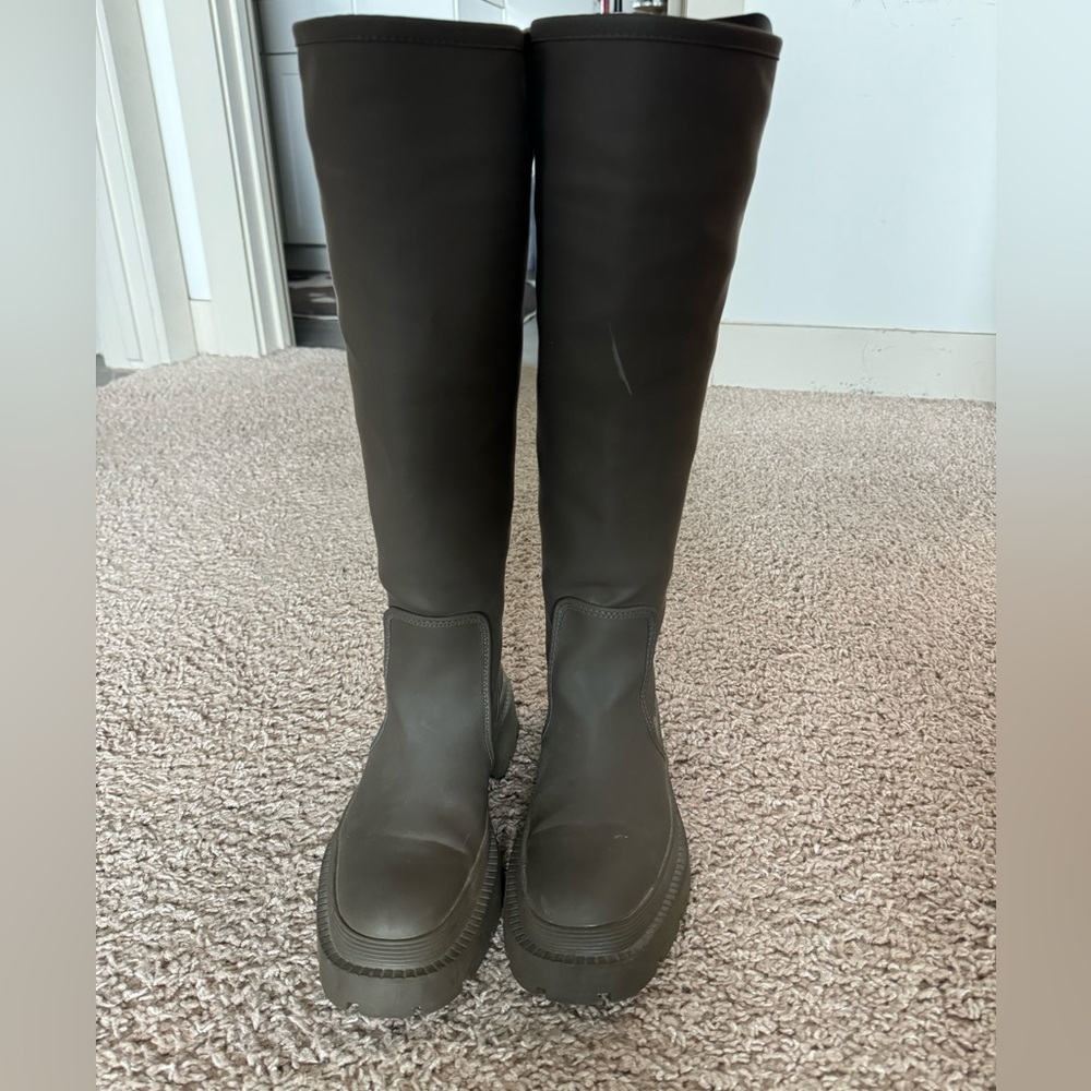 Zara Knee High Rubber Lug Sole Boots